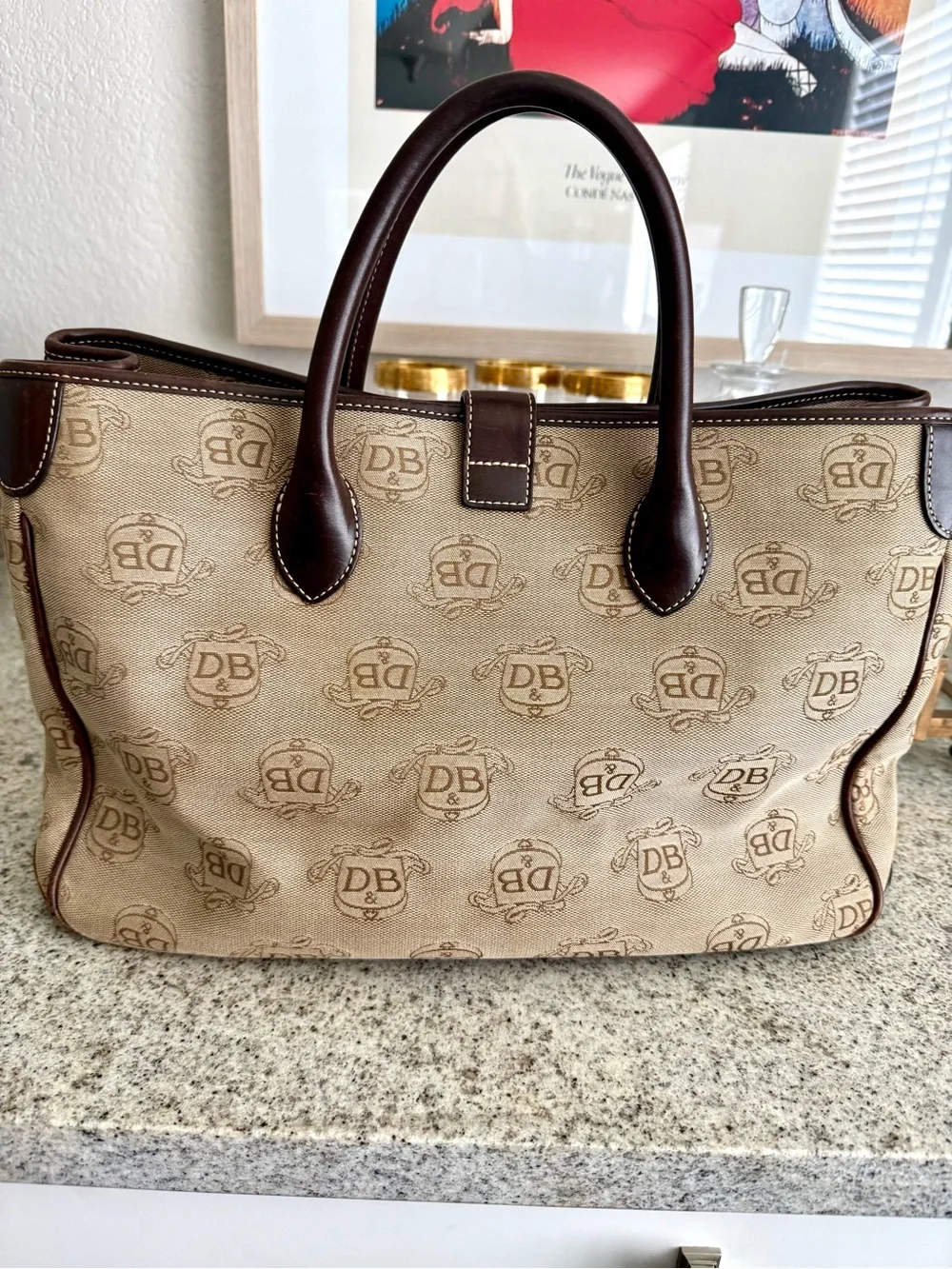 Dooney & Bourke db tan